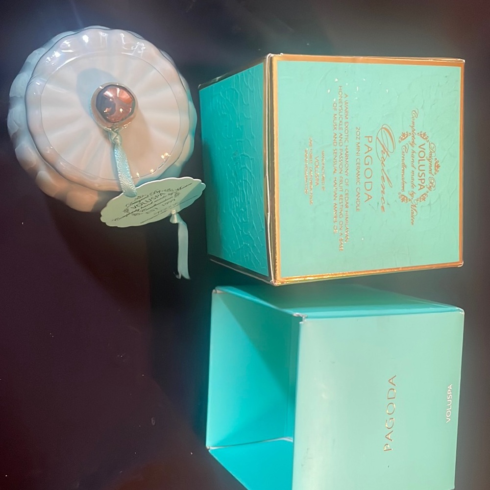 Cute voluspa candle
